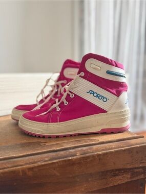 Vintage 80s Sporto Masters faux fleece lined high top apres-ski sneaker red-pink